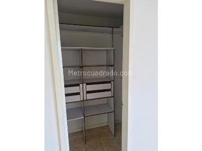 Apartamento de 4 alcobas en venta en Poblado Patio Bonito, Medellín, 118 m² · foto 13 de 13