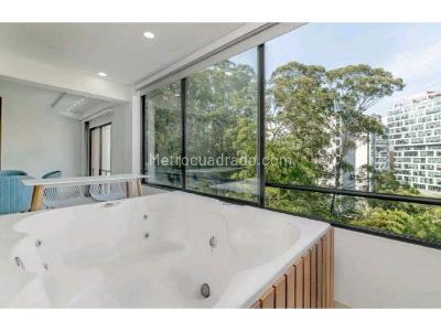 Apartamento de 3 alcobas en venta en Milla De Oro, Medellín, 245 m² · foto 3 de 16