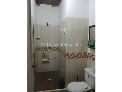 Casa de 3 alcobas en venta en San Javier, Medellín, 97 m² · foto 6 de 8