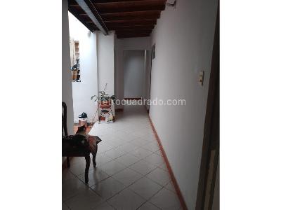 Casa de 3 alcobas en venta en San Javier, Medellín, 97 m² · foto 8 de 8