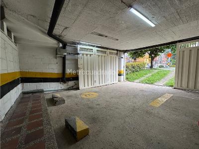 Apartamento en venta en Laureles, Medellín · foto 8 de 20