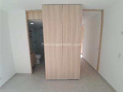 Apartamento de 2 alcobas en venta en San Gabriel, Bello, 50 m² · foto 9 de 20