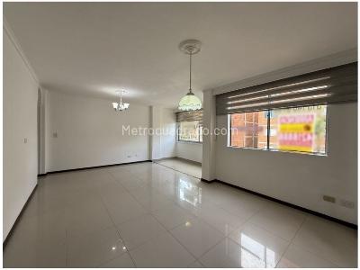 Apartamento en venta en Calasanz, Medellín · foto 3 de 19