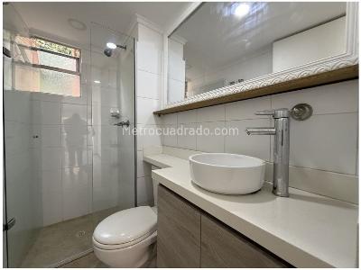 Apartamento en venta en Calasanz, Medellín · foto 6 de 19