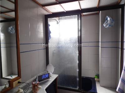 Apartamento de 4 alcobas en venta en El Velodromo, Medellín, 142 m² · foto 2 de 18