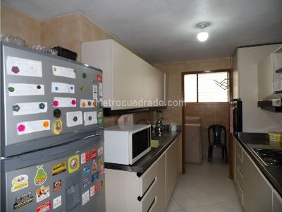 Apartamento de 4 alcobas en venta en El Velodromo, Medellín, 142 m² · foto 12 de 18