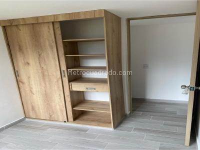 Apartamento de 3 alcobas en venta en La Cumbre, Bello, 61 m² · foto 7 de 16