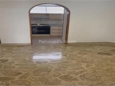 Apartamento de 2 alcobas en venta en Laureles, Medellín, 63 m² · foto 2 de 16