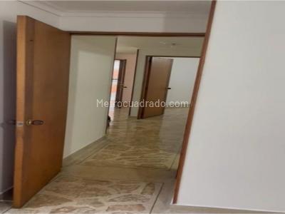 Apartamento de 2 alcobas en venta en Laureles, Medellín, 63 m² · foto 9 de 16