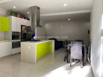 Apartamento en venta en Suramerica, Itagüí · foto 2 de 15