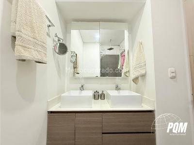 Apartamento de 3 alcobas en venta en El Poblado, Medellín, 113 m² · foto 2 de 17