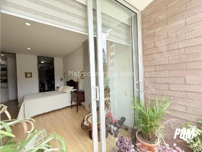 Apartamento de 3 alcobas en venta en El Poblado, Medellín, 113 m² · foto 4 de 17