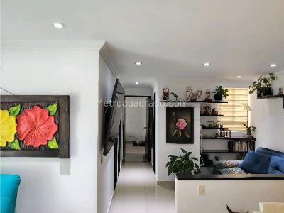 Apartamento en venta en Calasanz Parte Baja, Medellín · foto 3 de 20