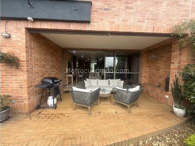 Casa de 4 alcobas en venta en El Poblado, Medellín, 350 m² · foto 4 de 20
