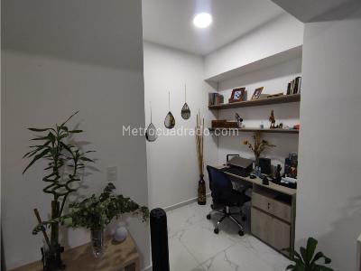 Apartamento de 2 alcobas en venta en Sabaneta, Sabaneta, 65 m² · foto 8 de 20