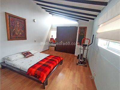 Apartamento en venta en La Floresta, Medellín · foto 16 de 20