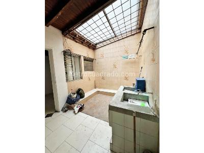 Casa de 4 alcobas en venta en Conquistadores, Medellín, 225 m² · foto 15 de 20