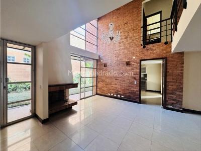 Casa de 5 alcobas en venta en San Jose, Sabaneta, 346 m² · foto 4 de 20