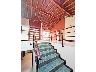 Casa de 5 alcobas en venta en San Jose, Sabaneta, 346 m² · foto 10 de 20