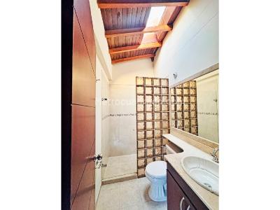 Casa de 5 alcobas en venta en San Jose, Sabaneta, 346 m² · foto 14 de 20