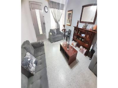 Casa de 4 alcobas en venta en San Javier, Medellín, 169 m² · foto 2 de 15