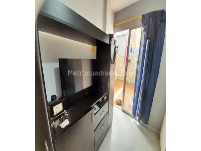 Casa de 4 alcobas en venta en San Javier, Medellín, 169 m² · foto 4 de 15