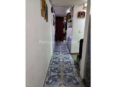 Casa de 2 alcobas en venta en Buena Vista, Medellín, 50 m² · foto 2 de 13