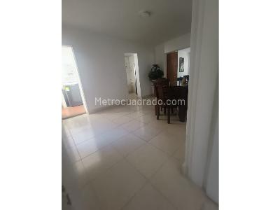 Casa de 3 alcobas en venta en Av Las Palmas, Medellín, 98 m² · foto 2 de 20