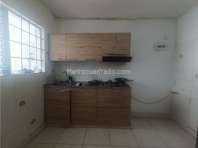 Casa de 3 alcobas en venta en Av Las Palmas, Medellín, 98 m² · foto 3 de 20