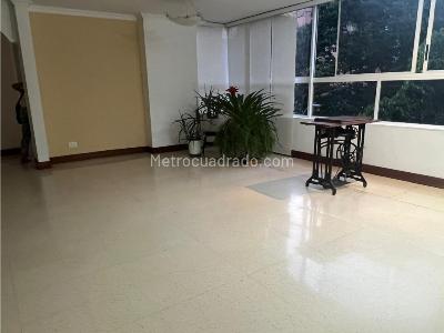 Apartamento en venta en Laureles, Medellín · foto 2 de 20