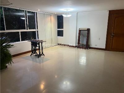 Apartamento en venta en Laureles, Medellín · foto 3 de 20