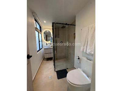 Apartamento de 2 alcobas en venta en El Poblado Provenza, Medellín, 75 m² · foto 13 de 16