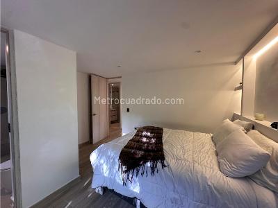 Apartamento de 2 alcobas en venta en El Poblado Provenza, Medellín, 75 m² · foto 16 de 16