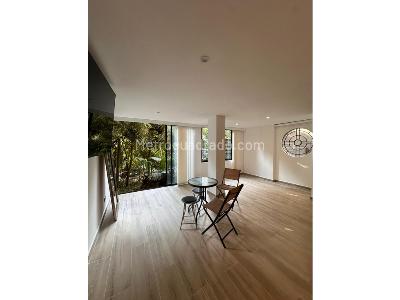 Apartamento de 2 alcobas en venta en El Poblado Provenza, Medellín, 75 m² · foto 2 de 16