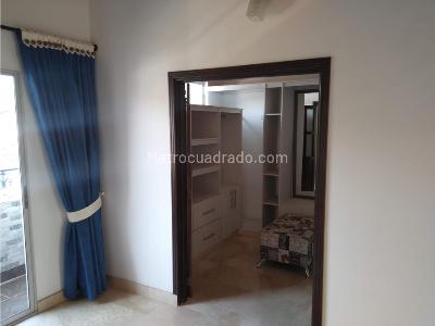 Apartamento de 3 alcobas en venta en Alameda, Medellín, 170 m² · foto 3 de 17
