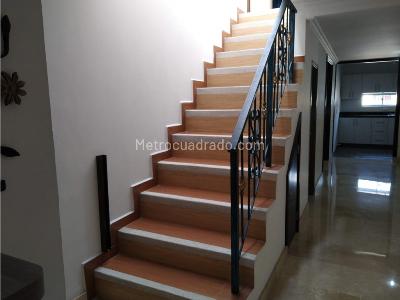 Apartamento de 3 alcobas en venta en Alameda, Medellín, 170 m² · foto 9 de 17