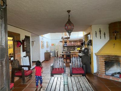 Casa de 5 alcobas en venta en Vereda San Luis, Rionegro, 500 m² · foto 3 de 6
