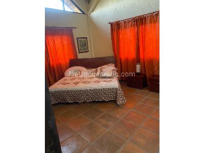 Casa de 5 alcobas en venta en Vereda San Luis, Rionegro, 500 m² · foto 5 de 6