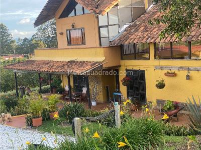 Casa de 5 alcobas en venta en Vereda San Luis, Rionegro, 500 m² · foto 6 de 6