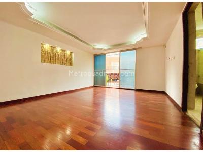 Casa de 4 alcobas en venta en El Poblado, Medellín, 322 m² · foto 5 de 16