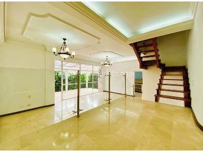 Casa de 4 alcobas en venta en El Poblado, Medellín, 322 m² · foto 14 de 16