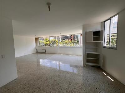Apartamento de 4 alcobas en venta en El Poblado, Medellín, 170 m² · foto 11 de 13