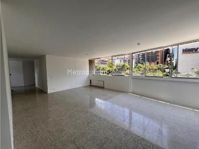 Apartamento de 4 alcobas en venta en El Poblado, Medellín, 170 m² · foto 9 de 13