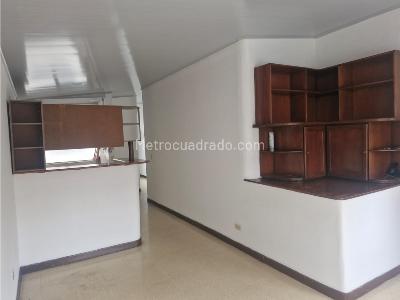 Apartamento de 3 alcobas en venta en El Nogal, Medellín, 72 m² · foto 6 de 12