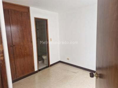 Apartamento de 3 alcobas en venta en El Nogal, Medellín, 72 m² · foto 8 de 12