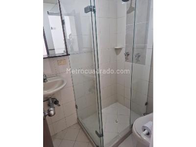 Apartamento de 3 alcobas en venta en El Nogal, Medellín, 72 m² · foto 9 de 12