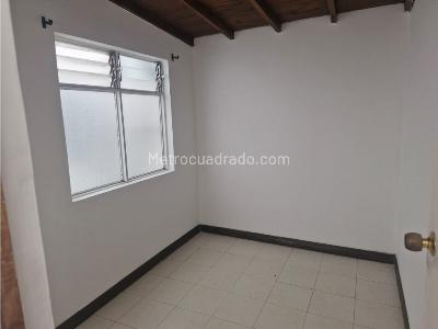 Apartamento de 3 alcobas en venta en El Nogal, Medellín, 72 m² · foto 10 de 12