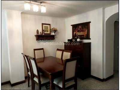 Apartamento en venta en La Castellana, Medellín · foto 2 de 10