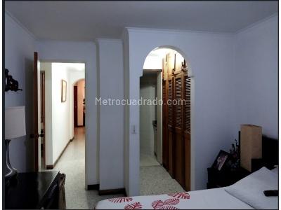Apartamento en venta en La Castellana, Medellín · foto 6 de 10