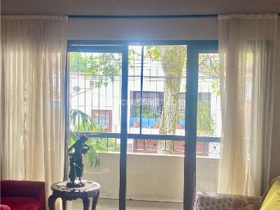 Casa de 5 alcobas en venta en Belen Malibu, Medellín, 250 m² · foto 3 de 20